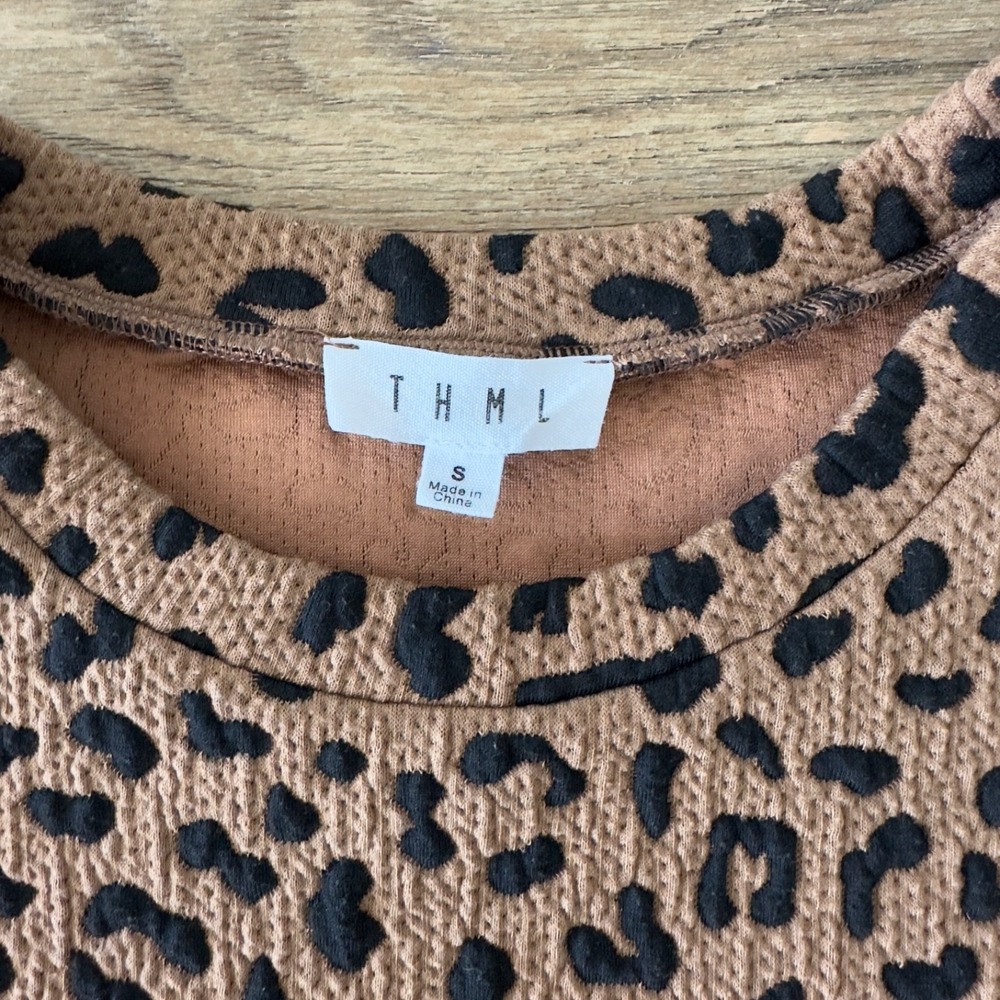 Anthropologie THML Leopard Print Textured Short Puff Sleeve Top-Women's Size S - Picture 2 of 8